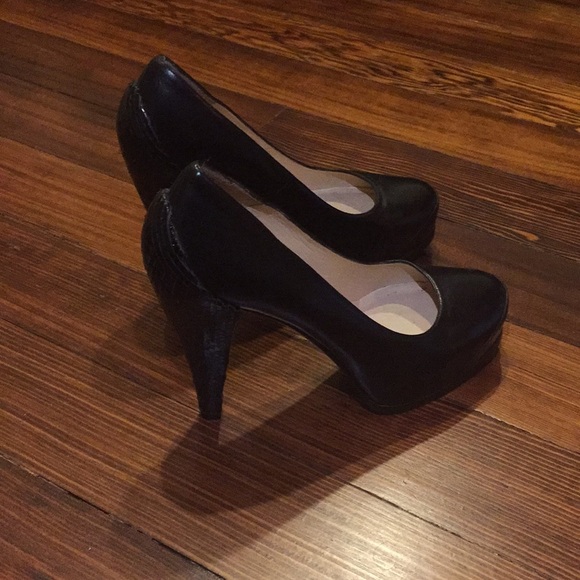 3.1 Phillip Lim python platform pump - Picture 3 of 4